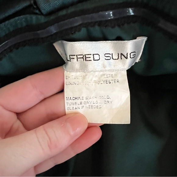 Alfred Sung Strapless Bow Back Satin Column Gown in Evergreen Size 0 - Picture 10 of 13